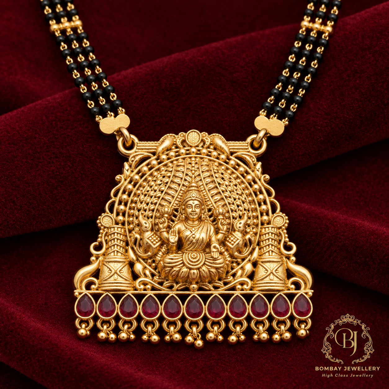 Mahalakshmi Aashirwad Matte Gold Temple Mangalsutra - Image 3